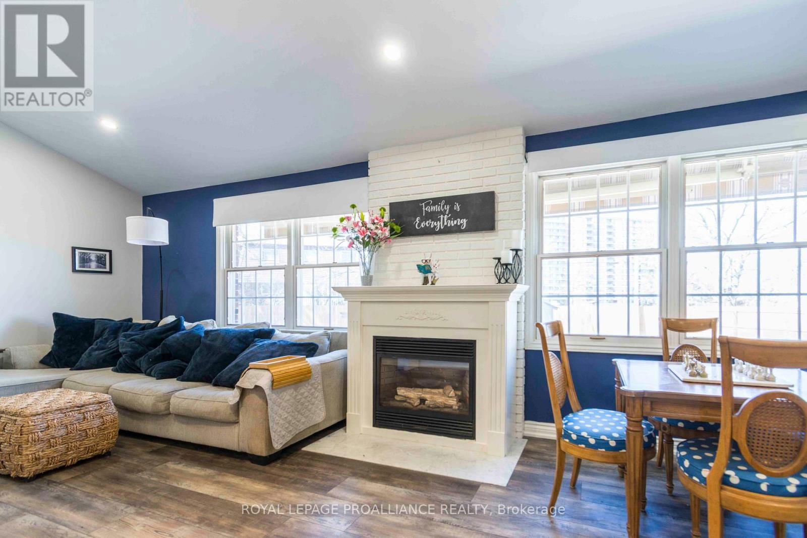 20 HOPE CRESCENT Image 23