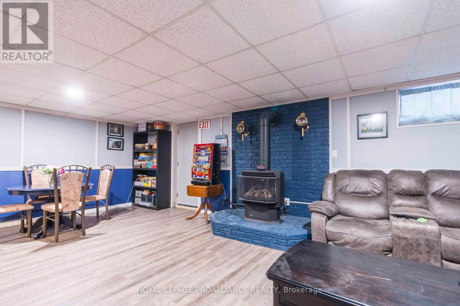 20 HOPE CRESCENT Image 41