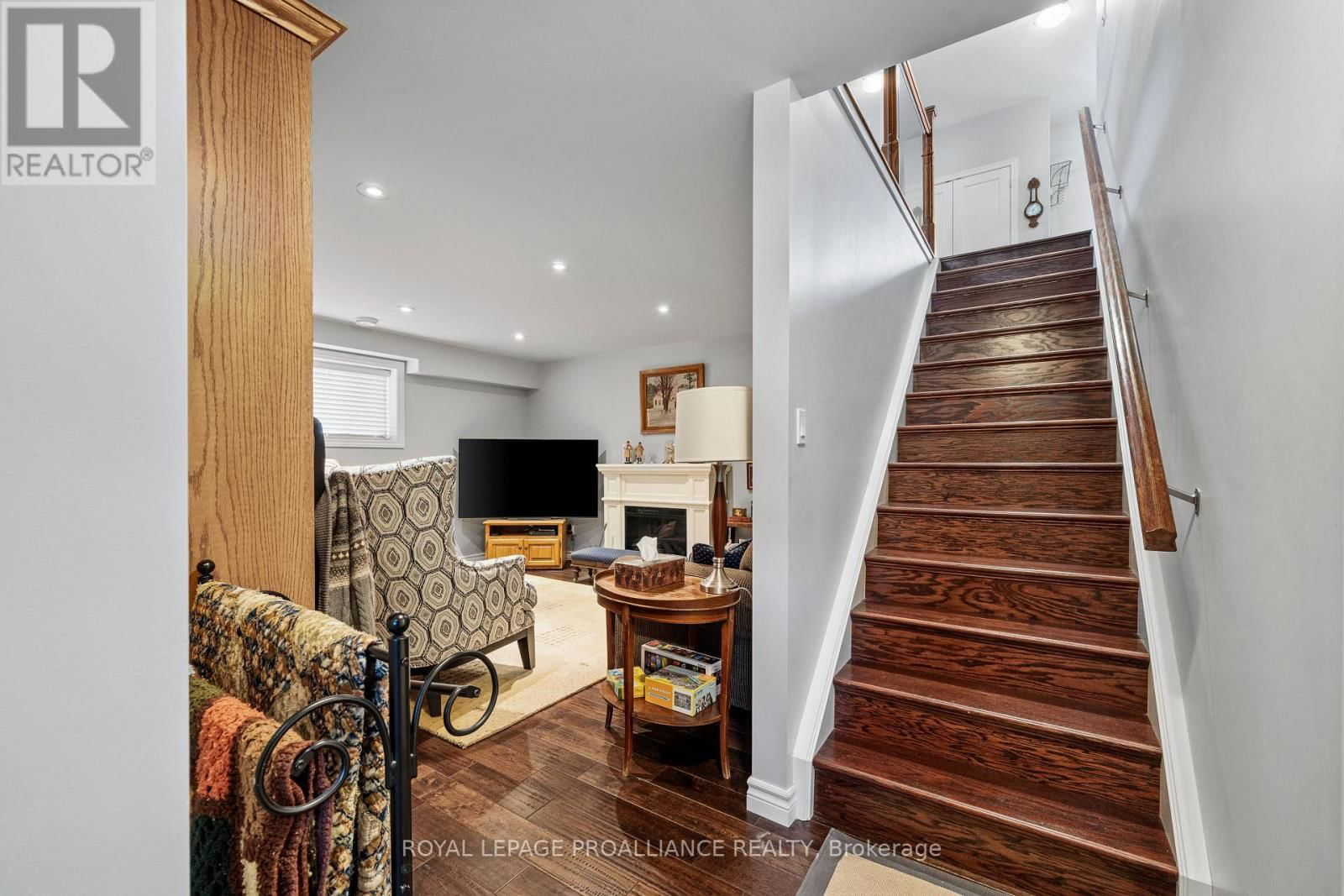 39 OWEN STREET Image 14