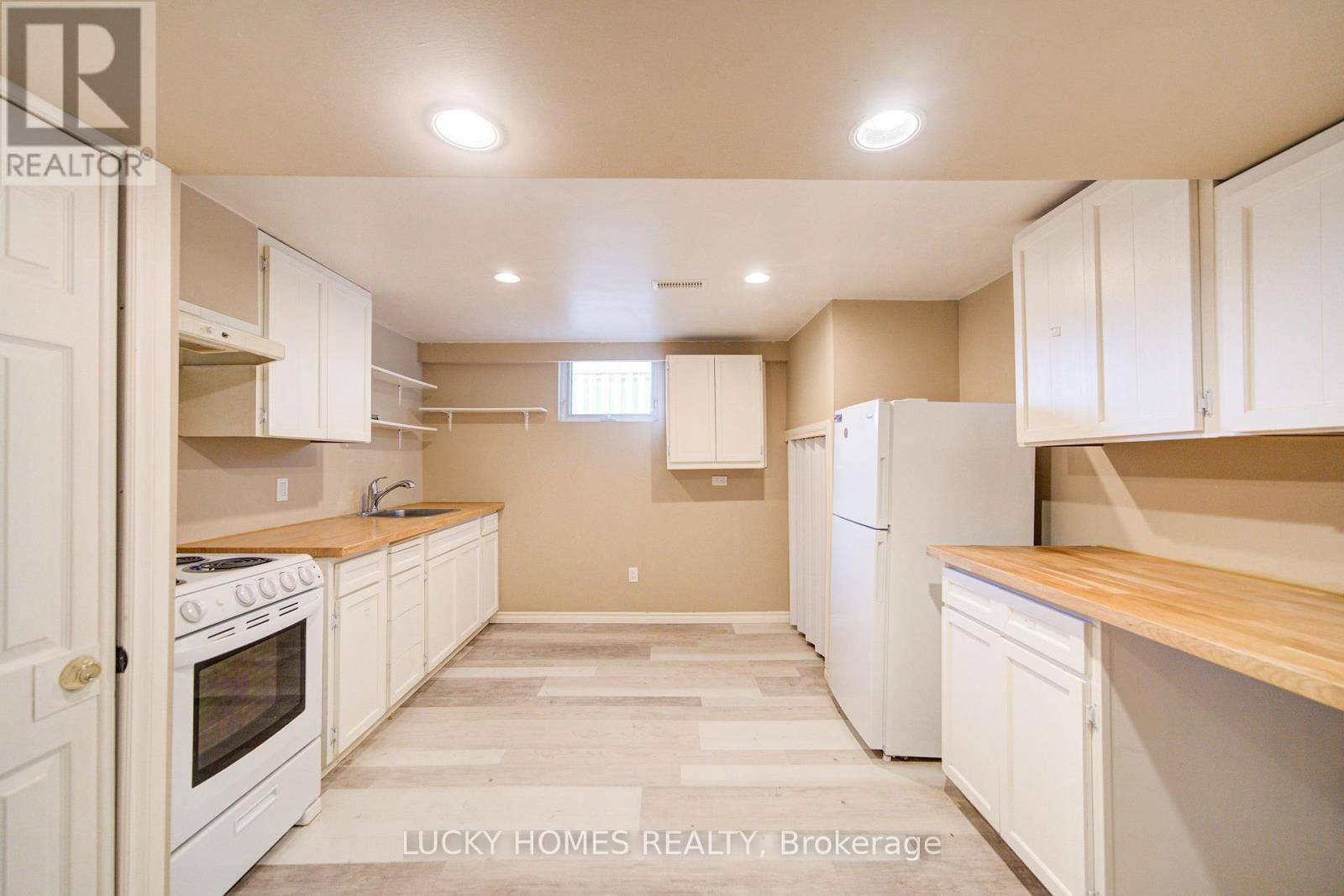 711 OTONABEE DRIVE Image 31