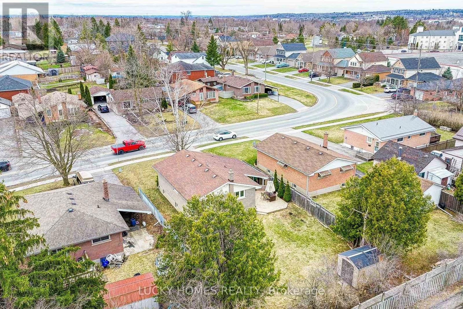 711 OTONABEE DRIVE Image 43