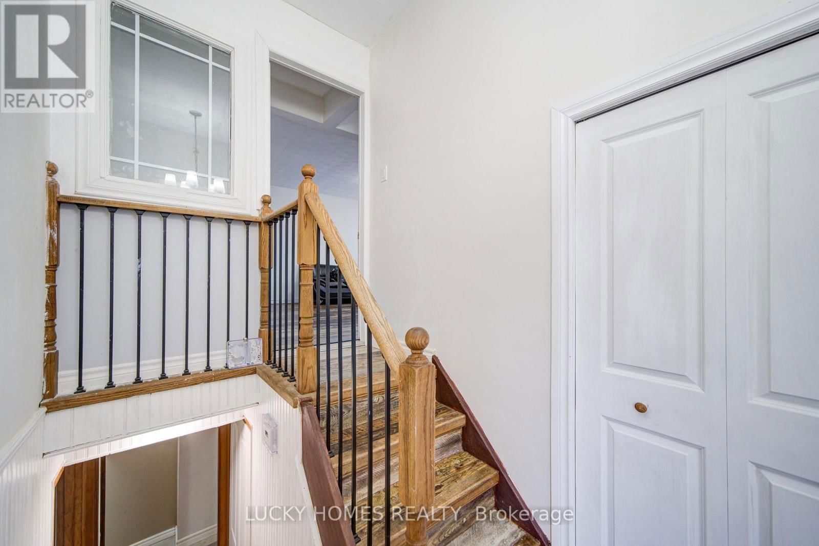 711 OTONABEE DRIVE Image 8