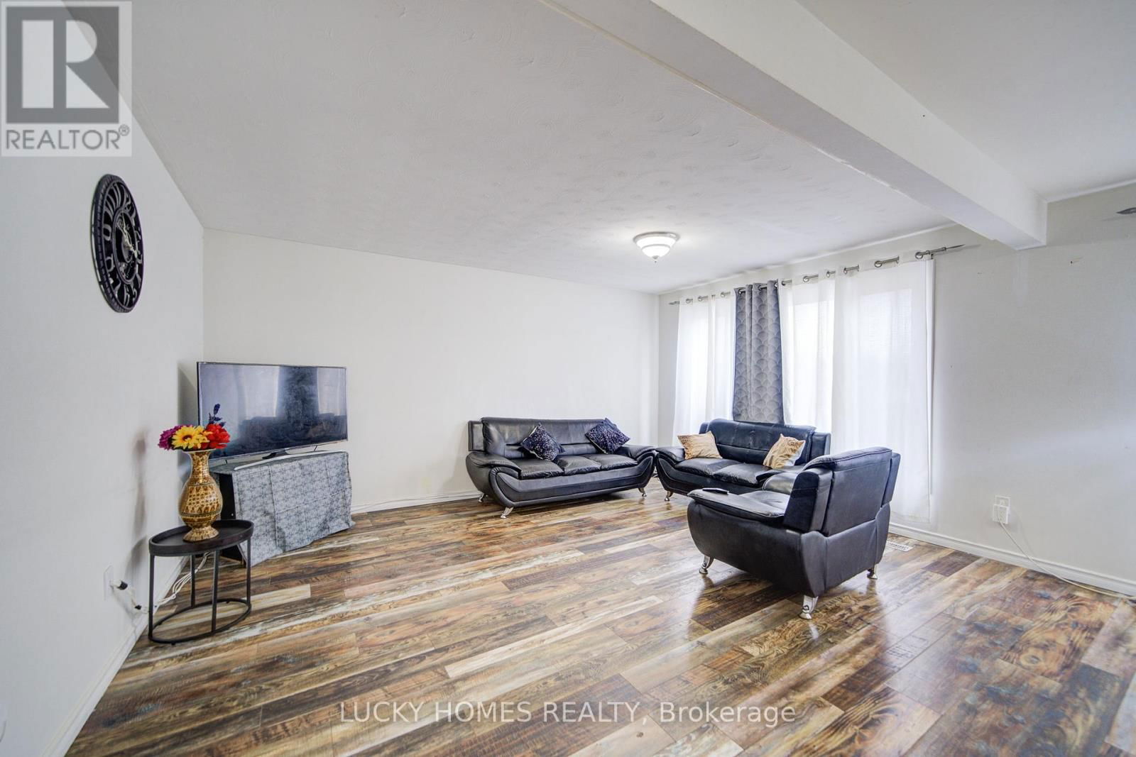 711 OTONABEE DRIVE Image 9