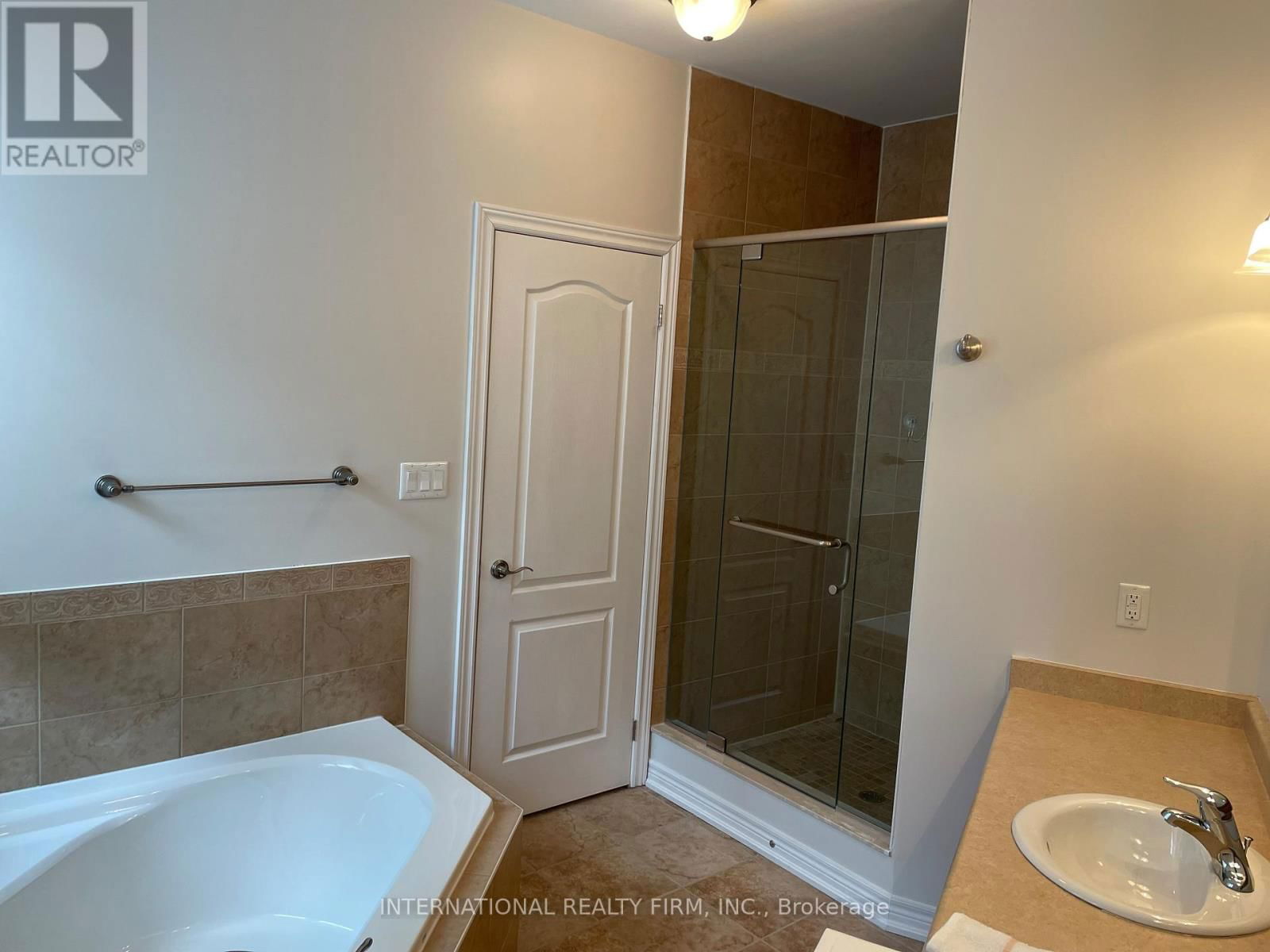 12 DUNSFORD COURT Image 11