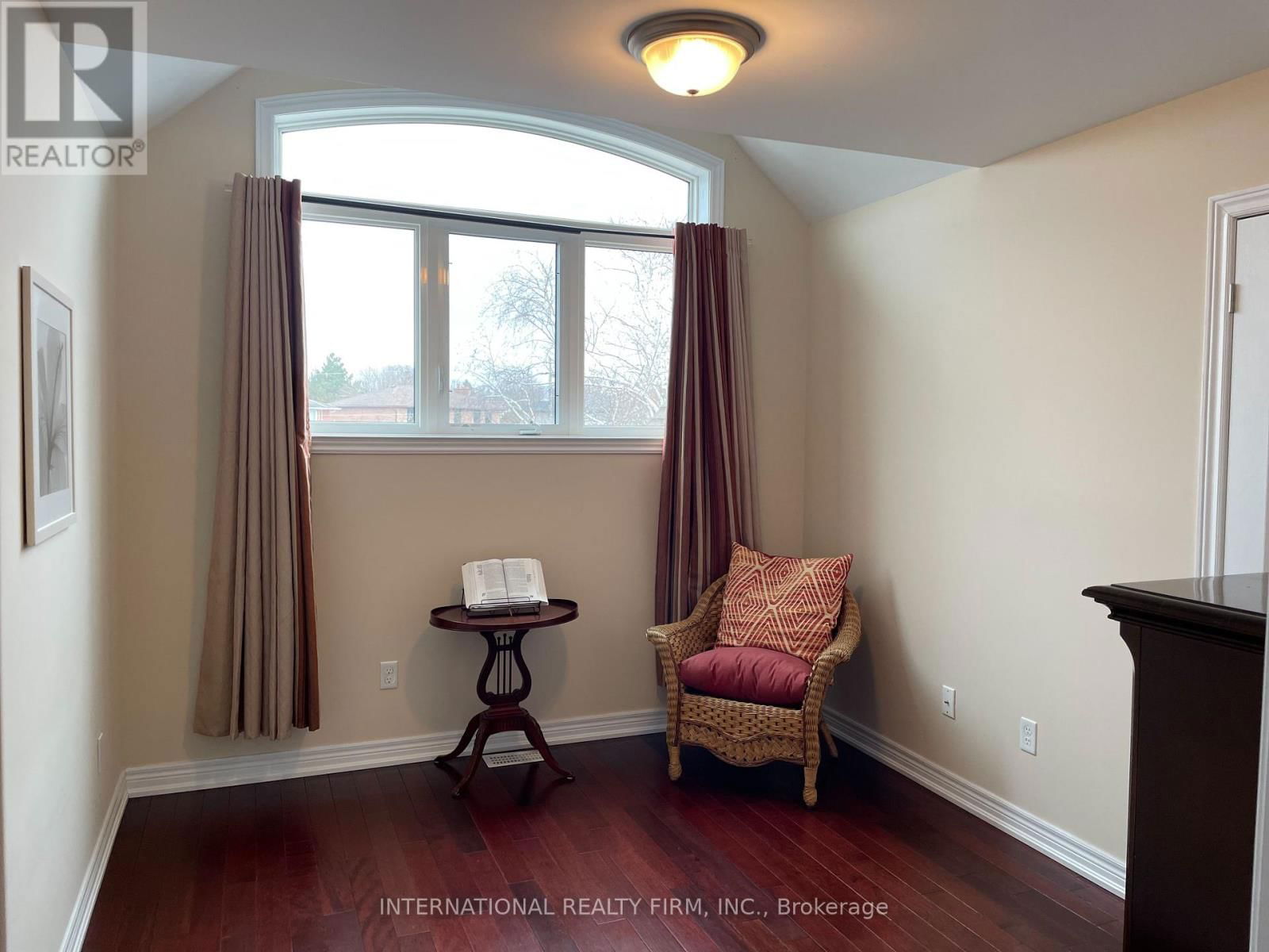 12 DUNSFORD COURT Image 15
