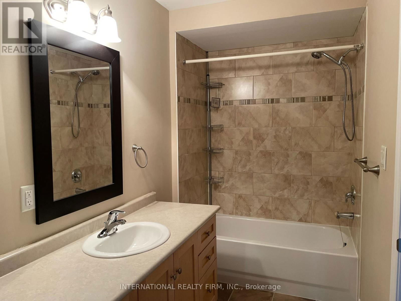 12 DUNSFORD COURT Image 16