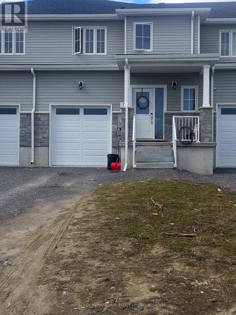 13 GLACIER CRESCENT Image 3