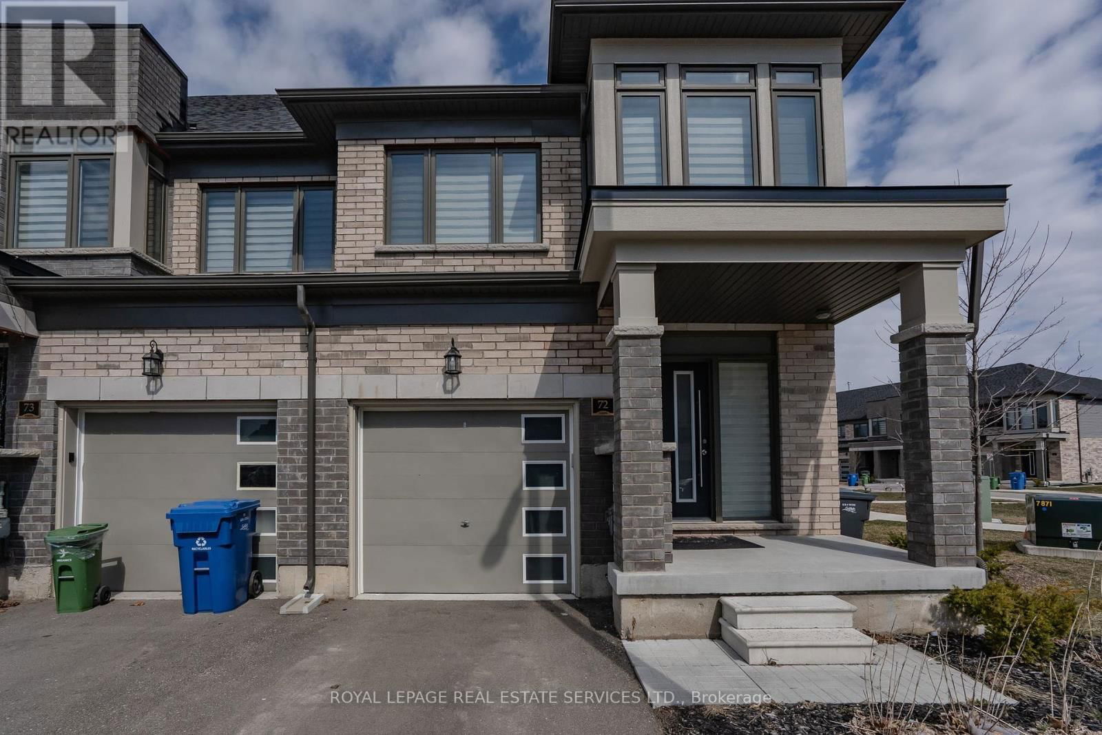 72 - 166 DEERPATH DRIVE Image 1