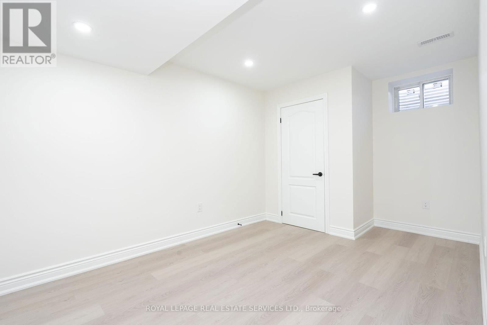 72 - 166 DEERPATH DRIVE Image 19