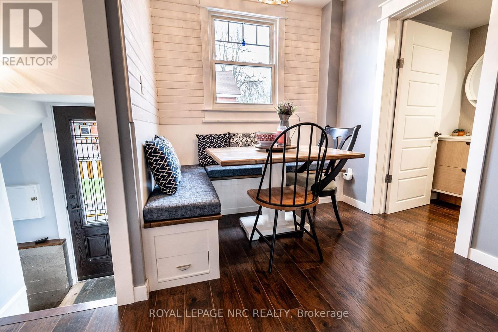163 ERIE STREET Image 15