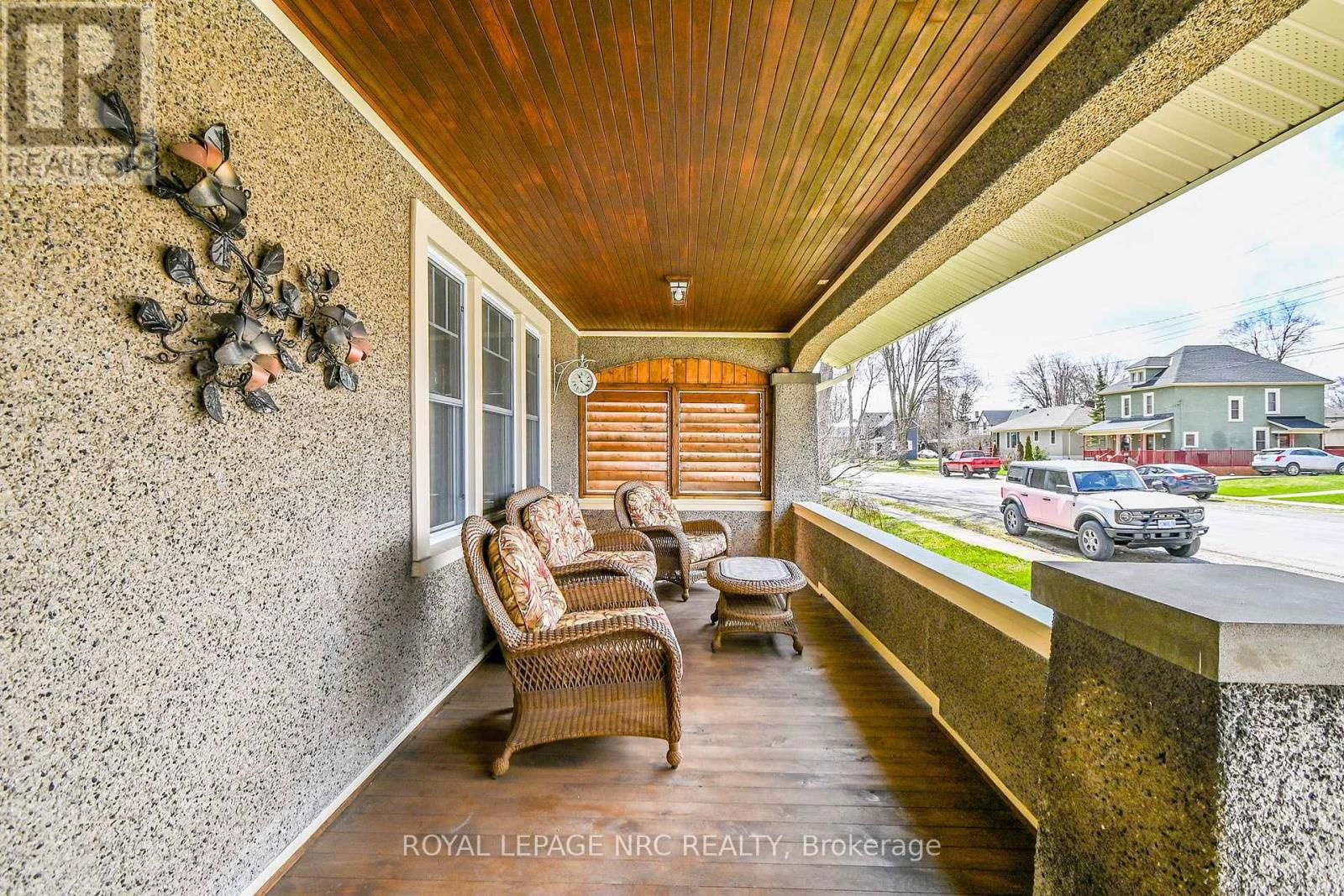 163 ERIE STREET Image 2