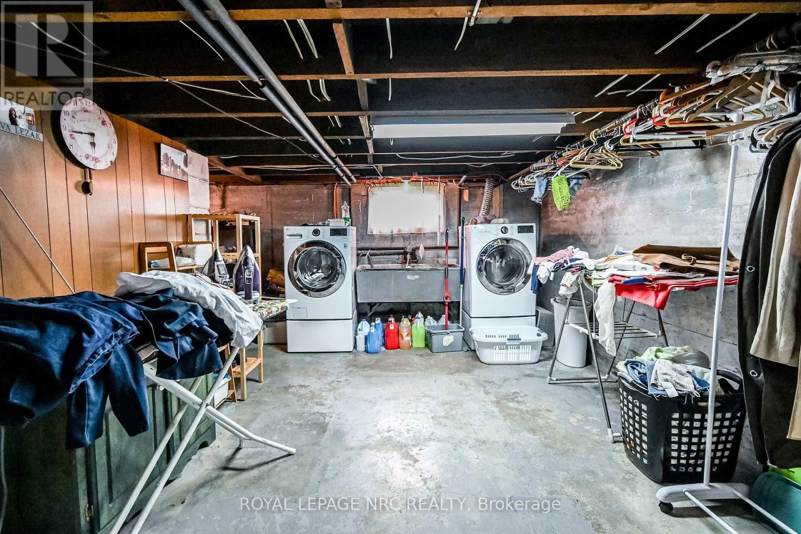163 ERIE STREET Image 39
