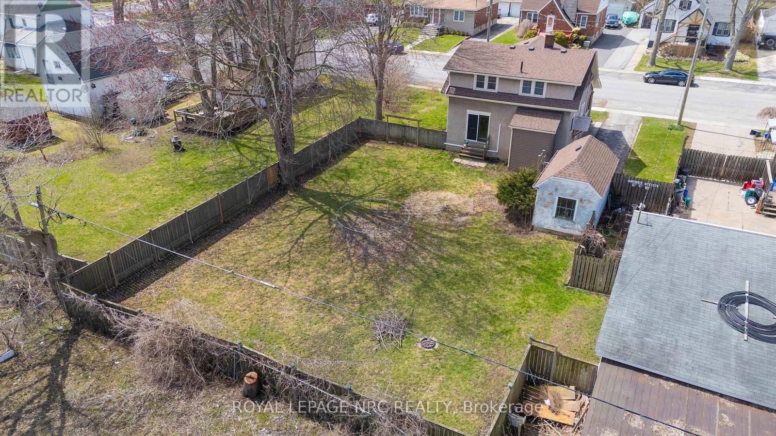 163 ERIE STREET Image 44