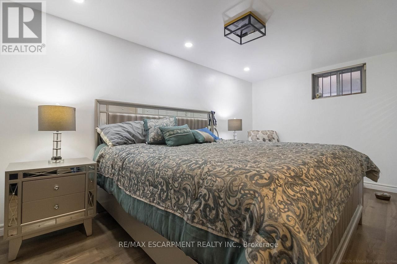 365 ELEANOR PLACE Image 41