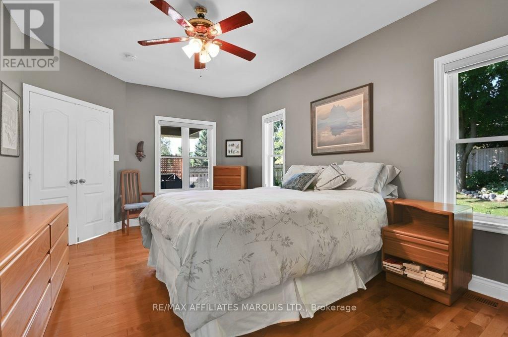 6798 RIVERVIEW DRIVE Image 16