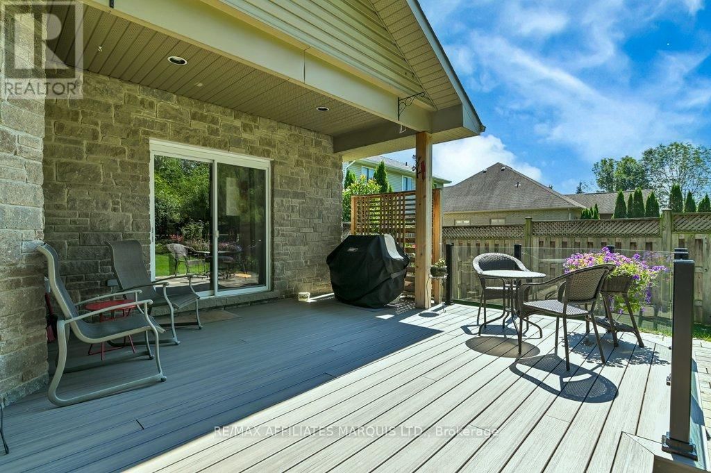 6798 RIVERVIEW DRIVE Image 30