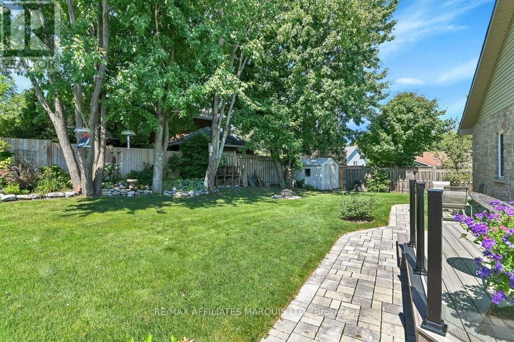 6798 RIVERVIEW DRIVE Image 32