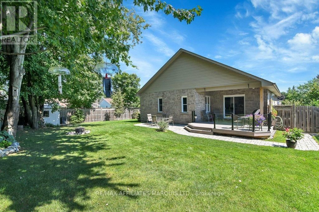 6798 RIVERVIEW DRIVE Image 33