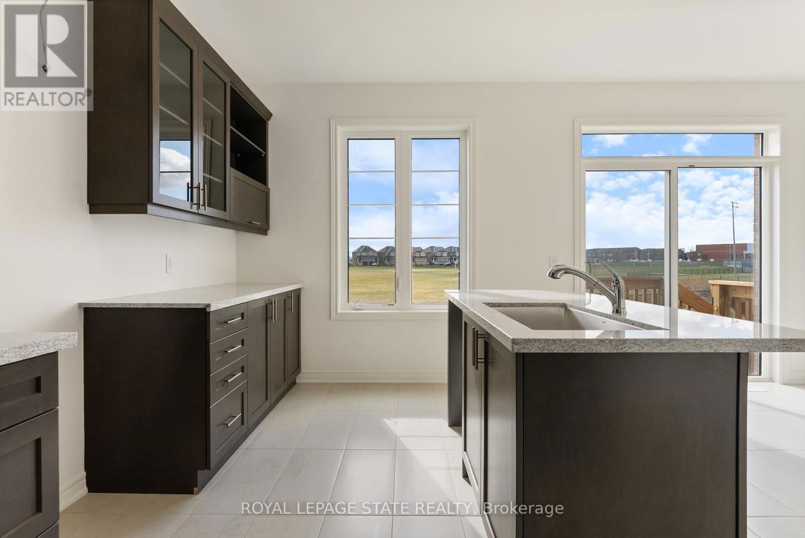 64 SHAWBRIDGE COURT Image 24