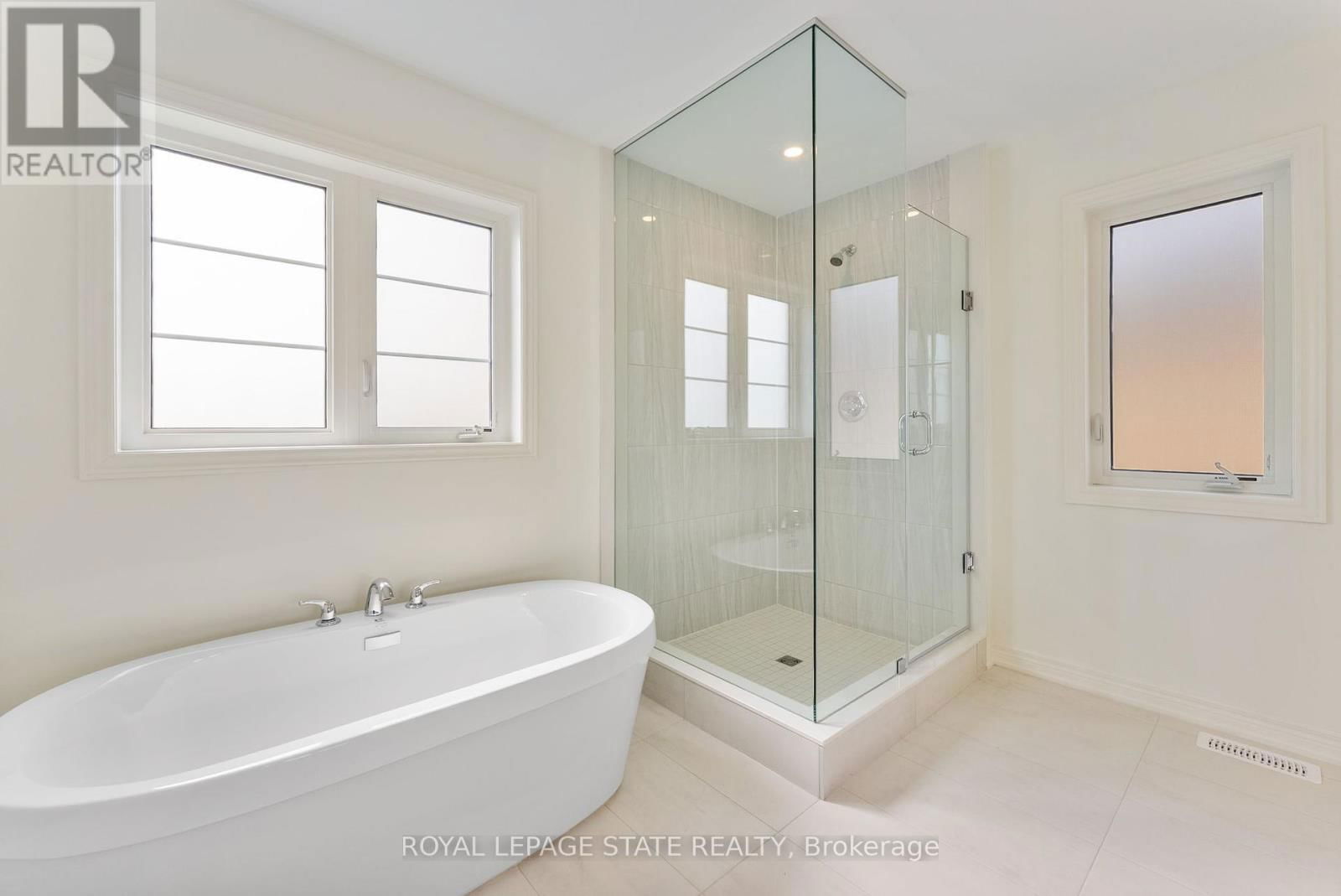 64 SHAWBRIDGE COURT Image 33