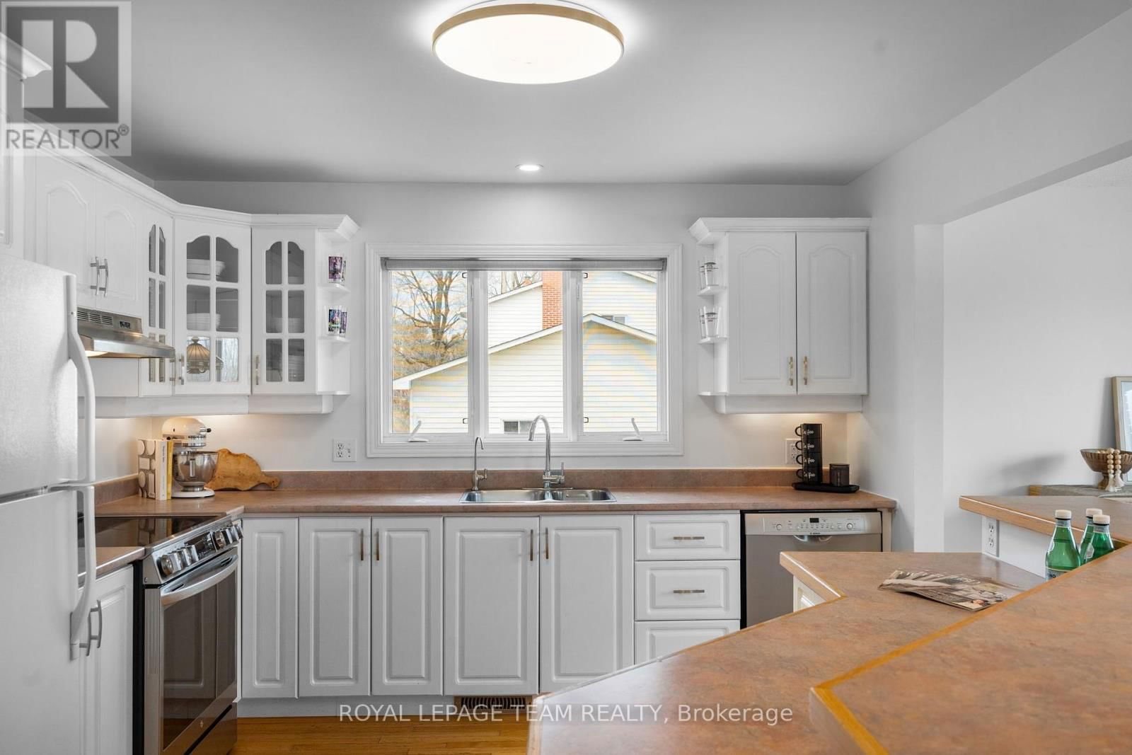 2150 8TH LINE ROAD Image 11