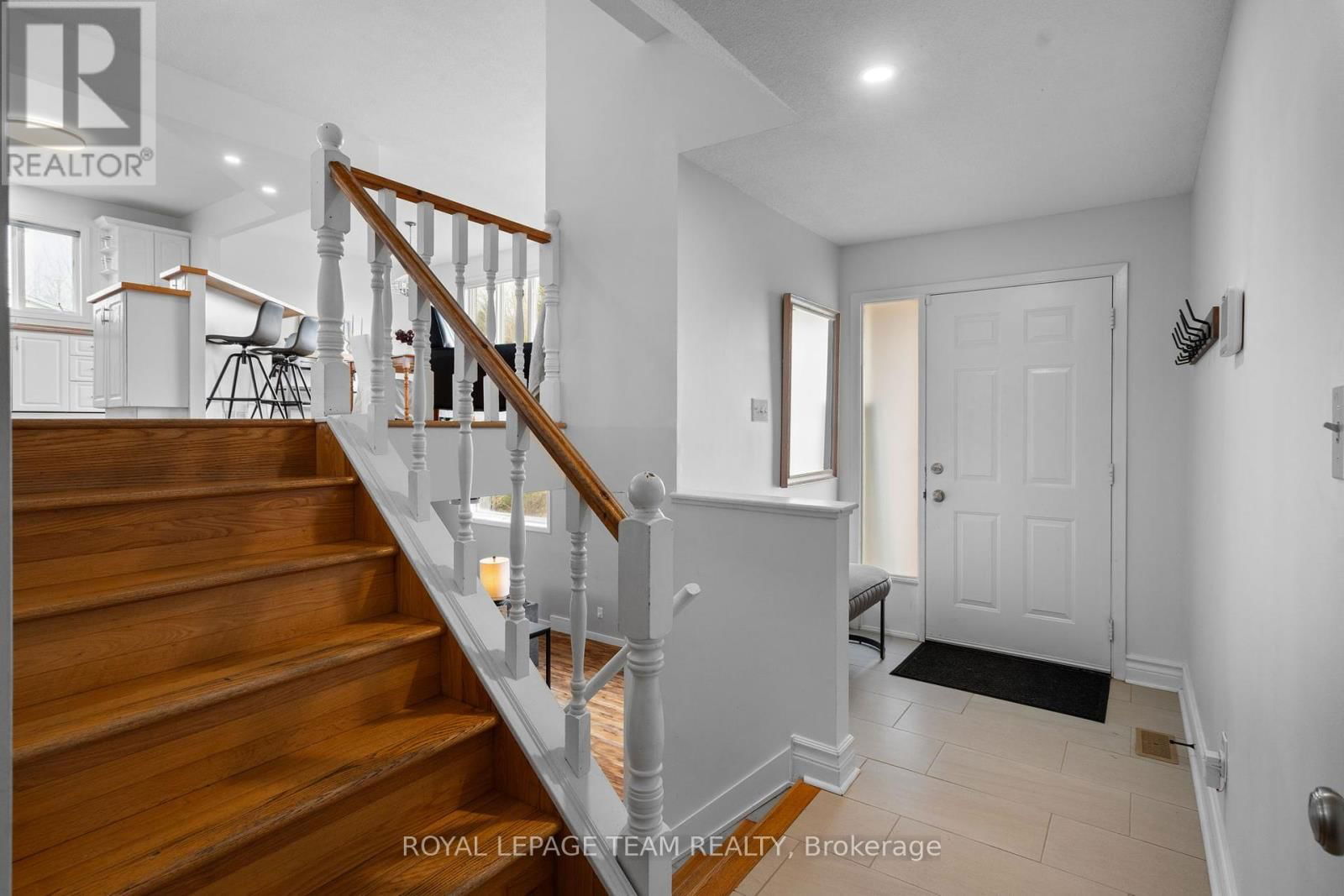 2150 8TH LINE ROAD Image 2