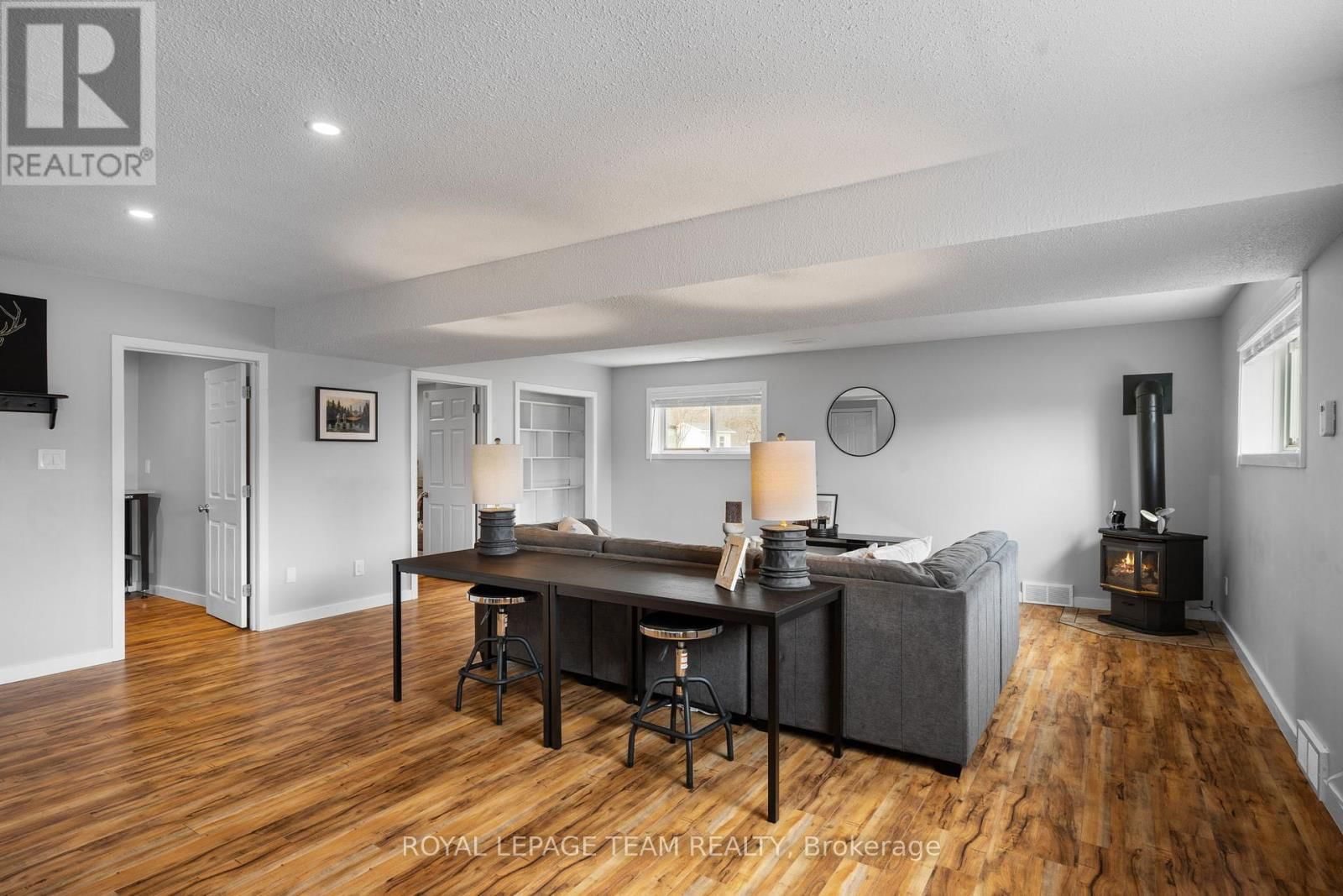 2150 8TH LINE ROAD Image 22