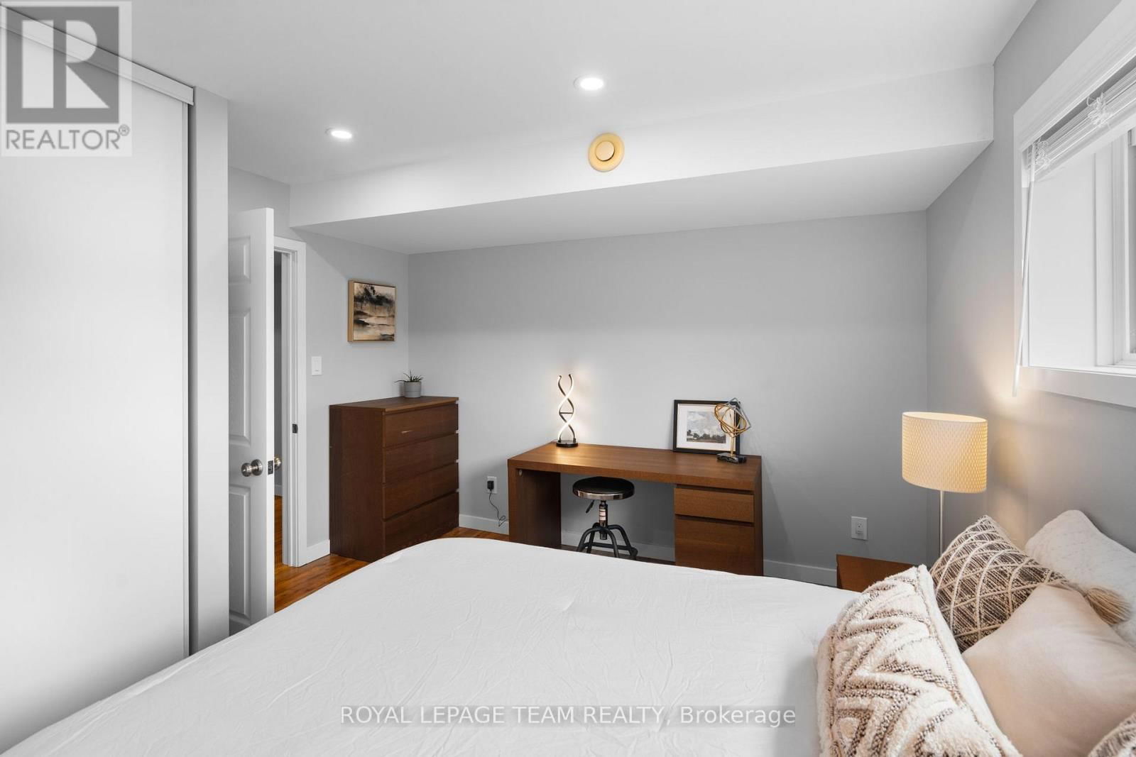 2150 8TH LINE ROAD Image 28