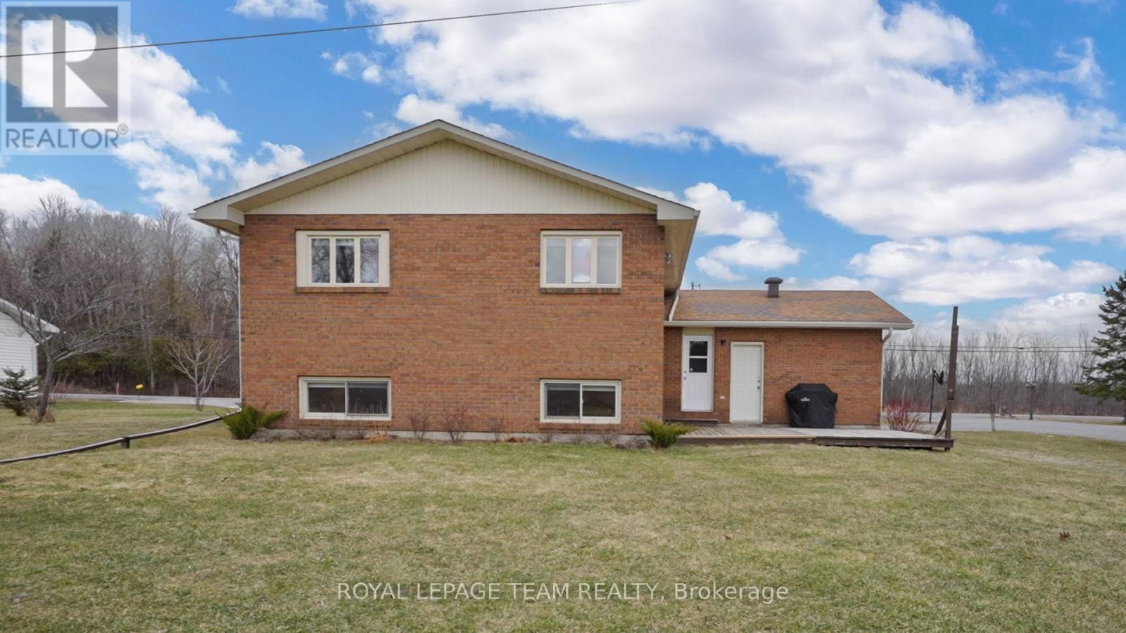 2150 8TH LINE ROAD Image 33