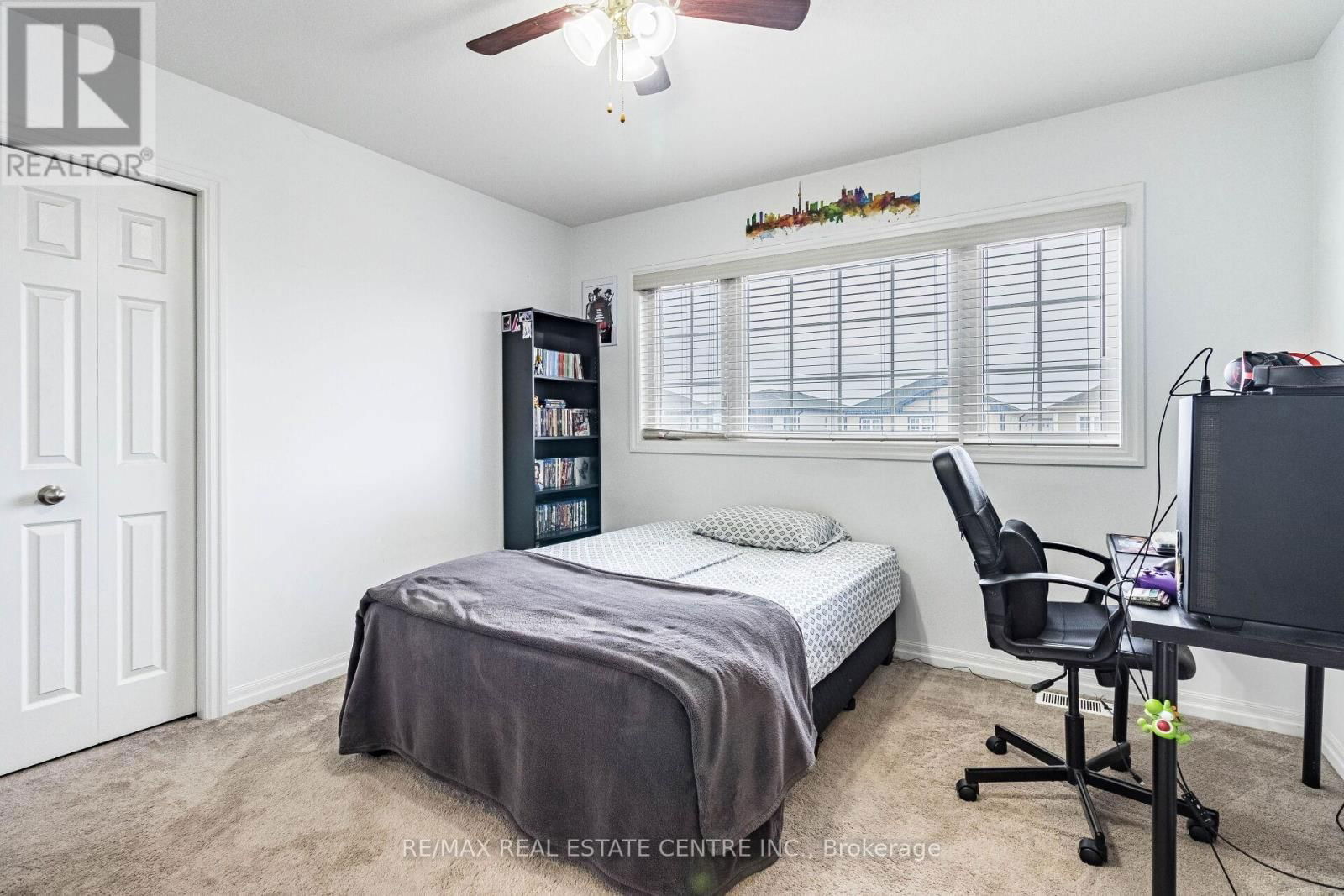 412 FREURE DRIVE Image 28