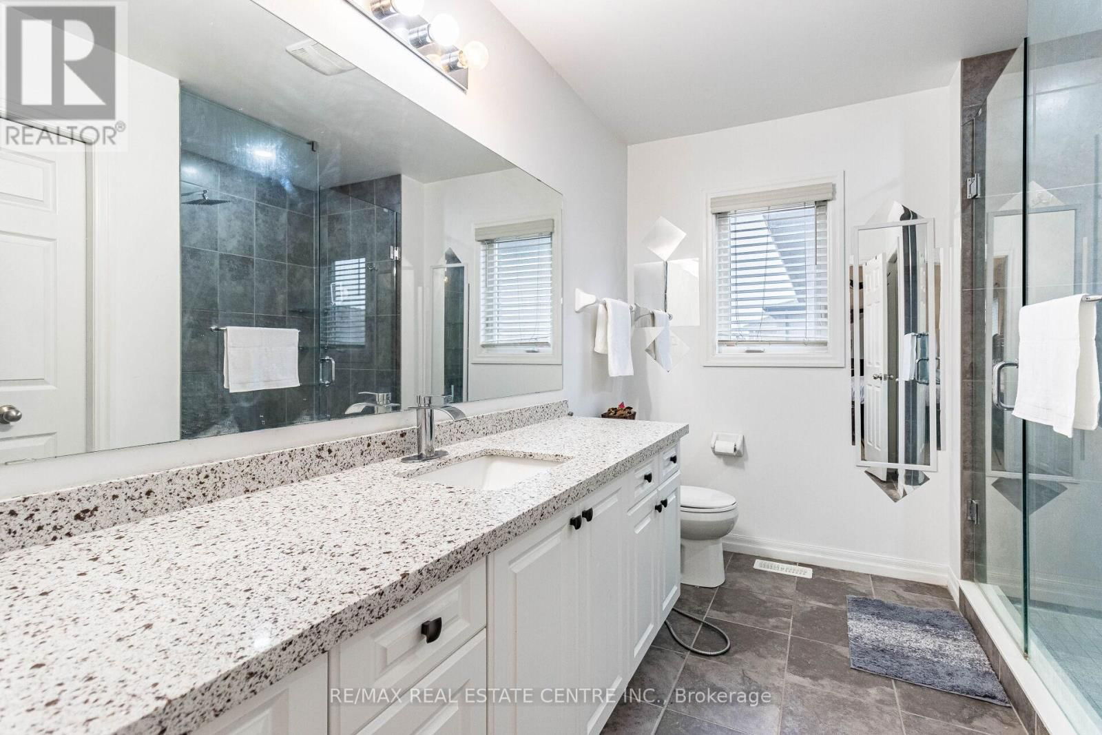 412 FREURE DRIVE Image 34
