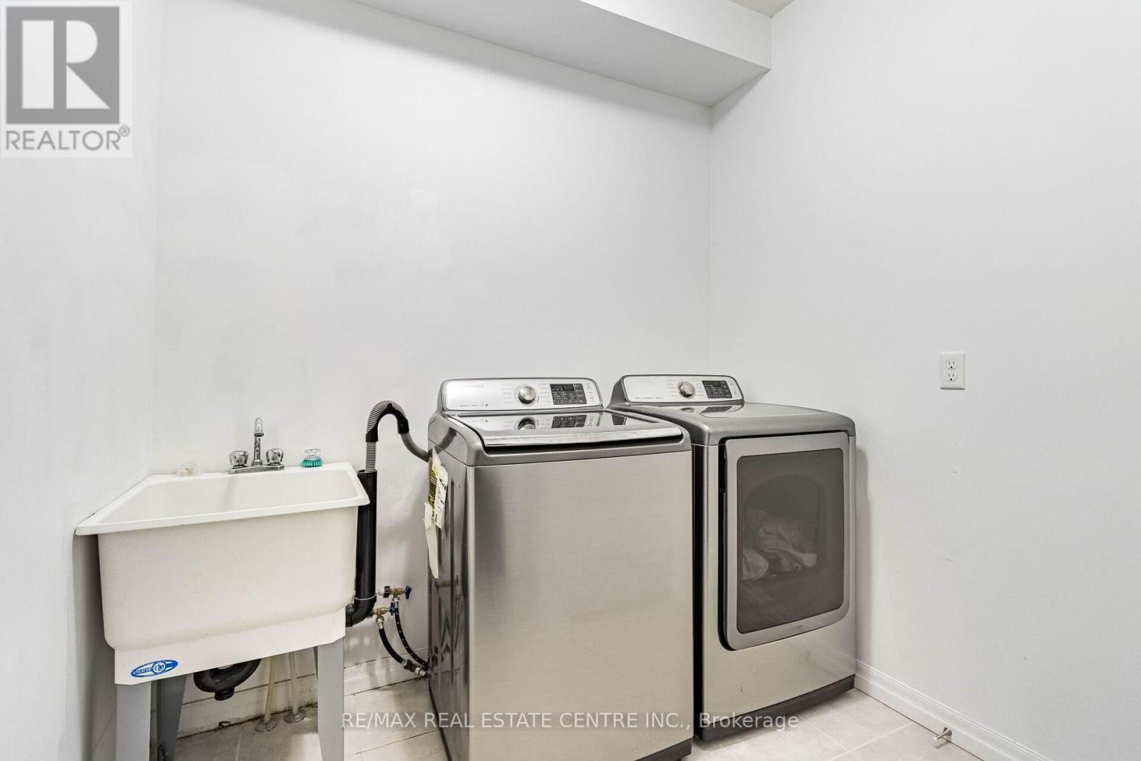 412 FREURE DRIVE Image 38