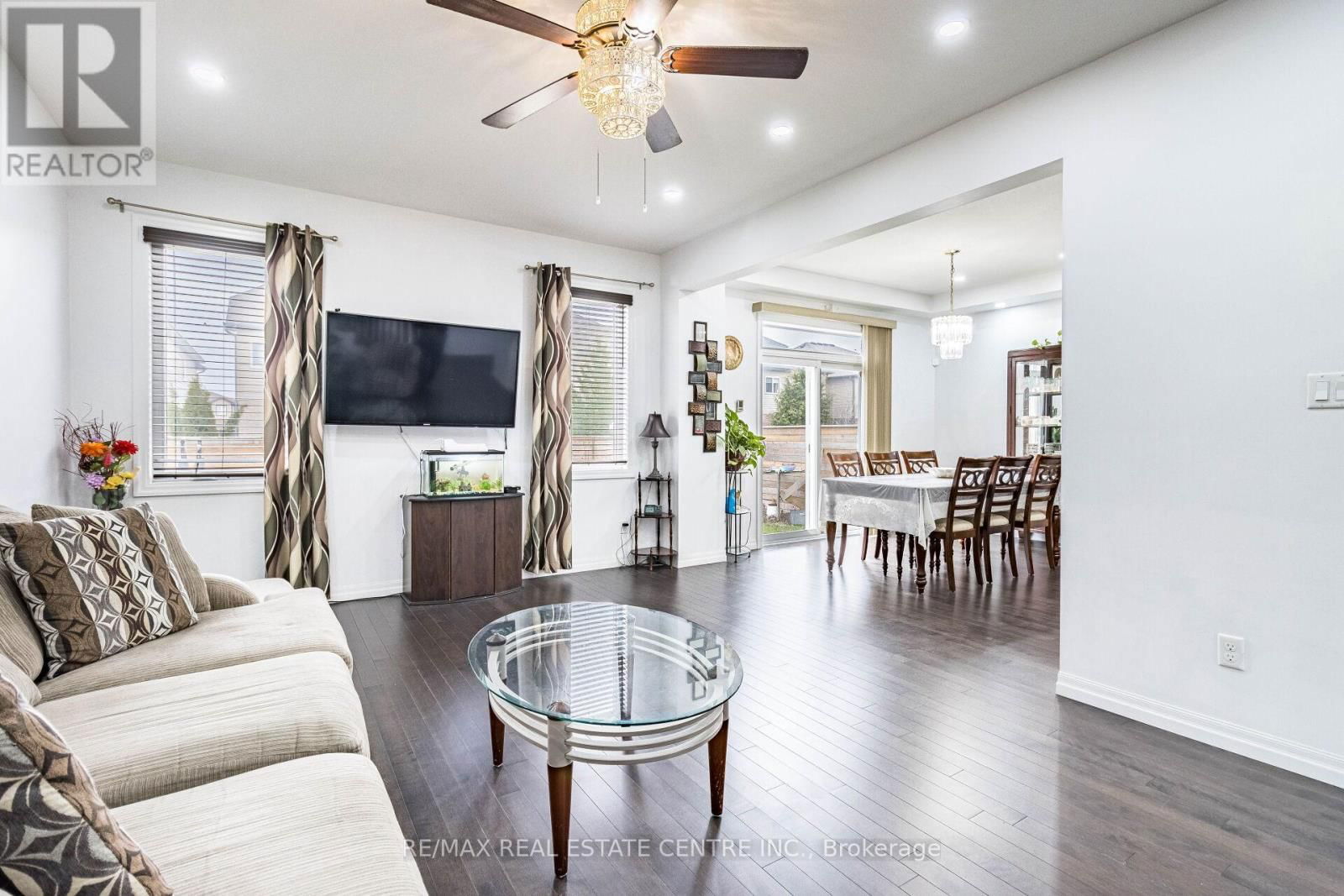412 FREURE DRIVE Image 9