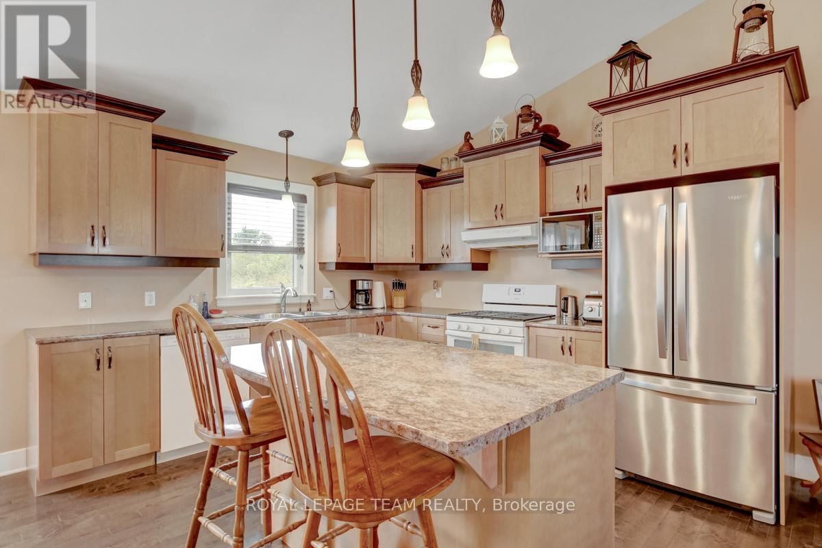 831 BOLTON ROAD Image 14
