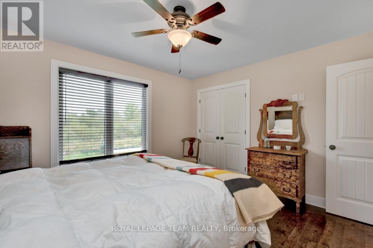 831 BOLTON ROAD Image 20