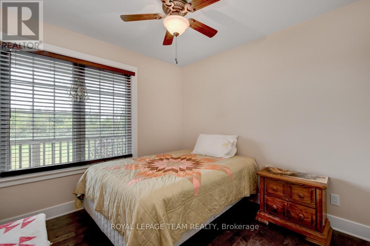 831 BOLTON ROAD Image 21