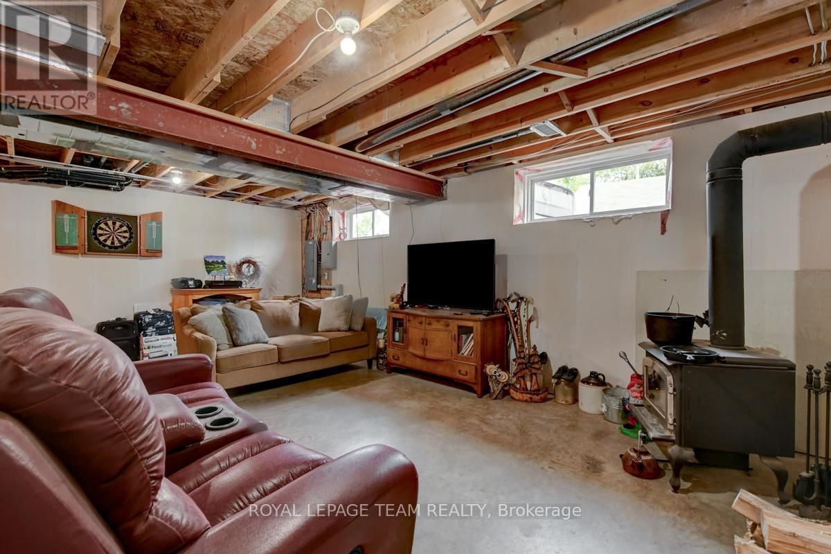831 BOLTON ROAD Image 26