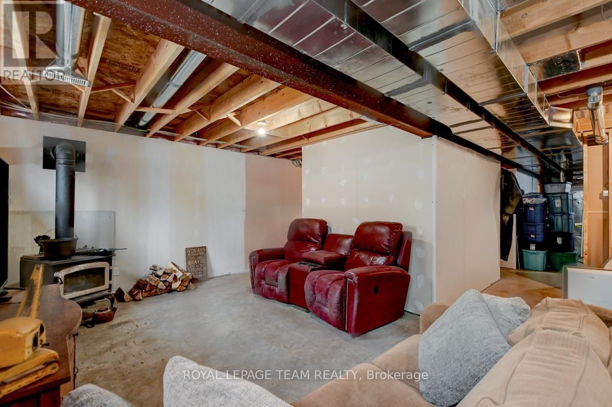 831 BOLTON ROAD Image 29