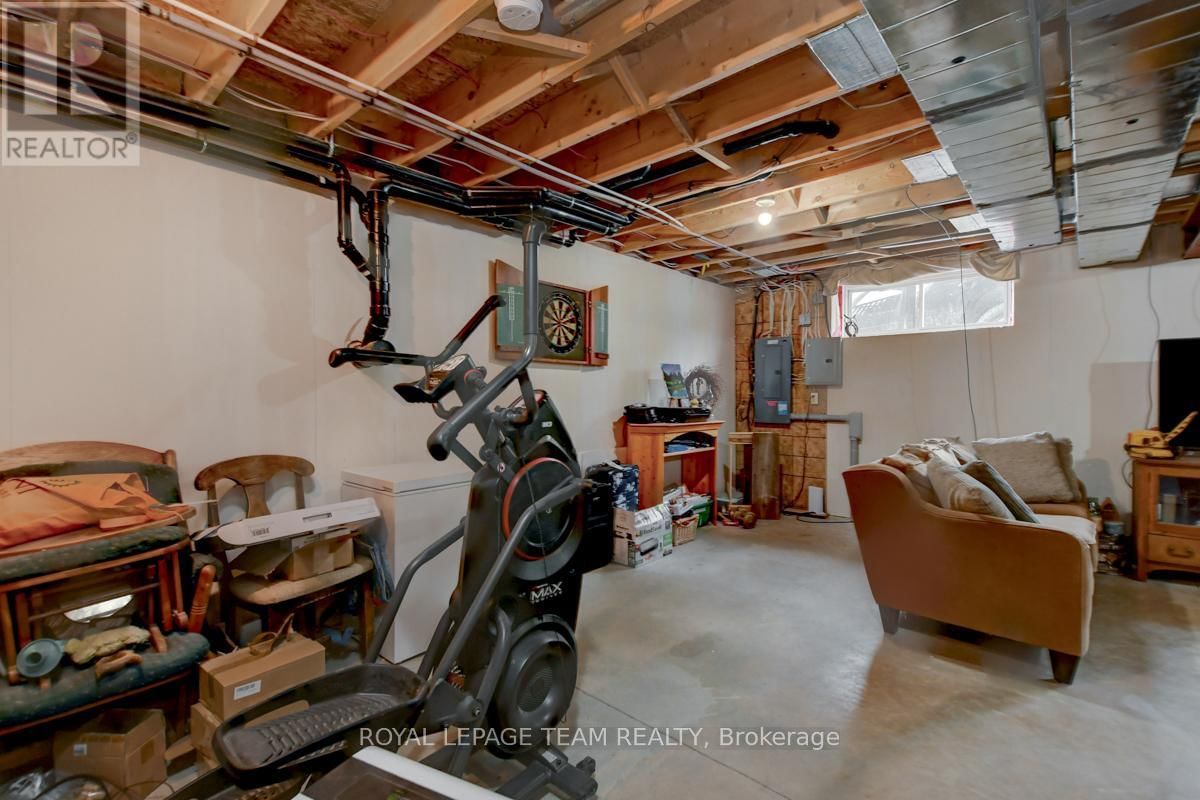 831 BOLTON ROAD Image 30