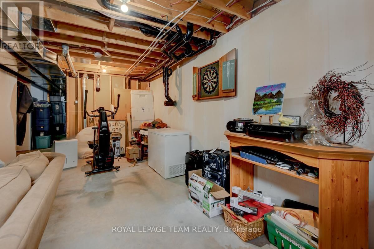 831 BOLTON ROAD Image 31