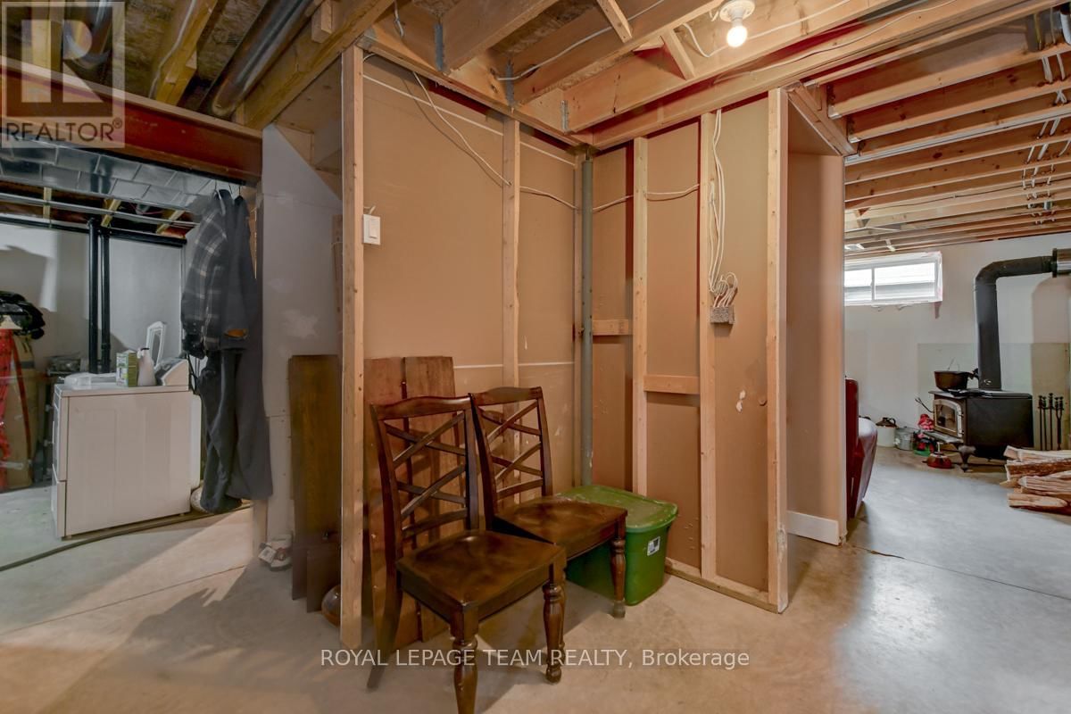 831 BOLTON ROAD Image 33