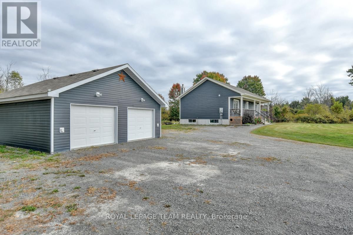831 BOLTON ROAD Image 37