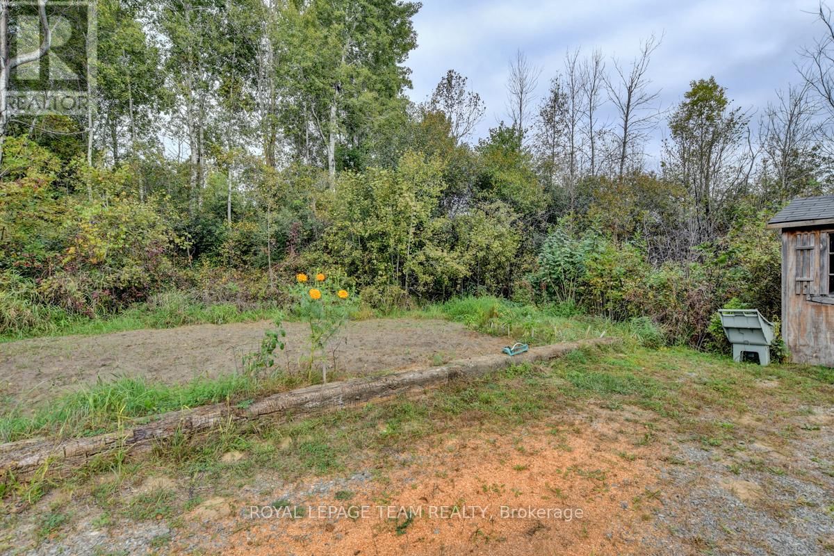 831 BOLTON ROAD Image 41