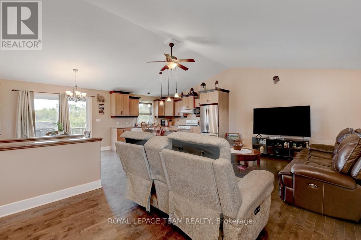 831 BOLTON ROAD Image 6