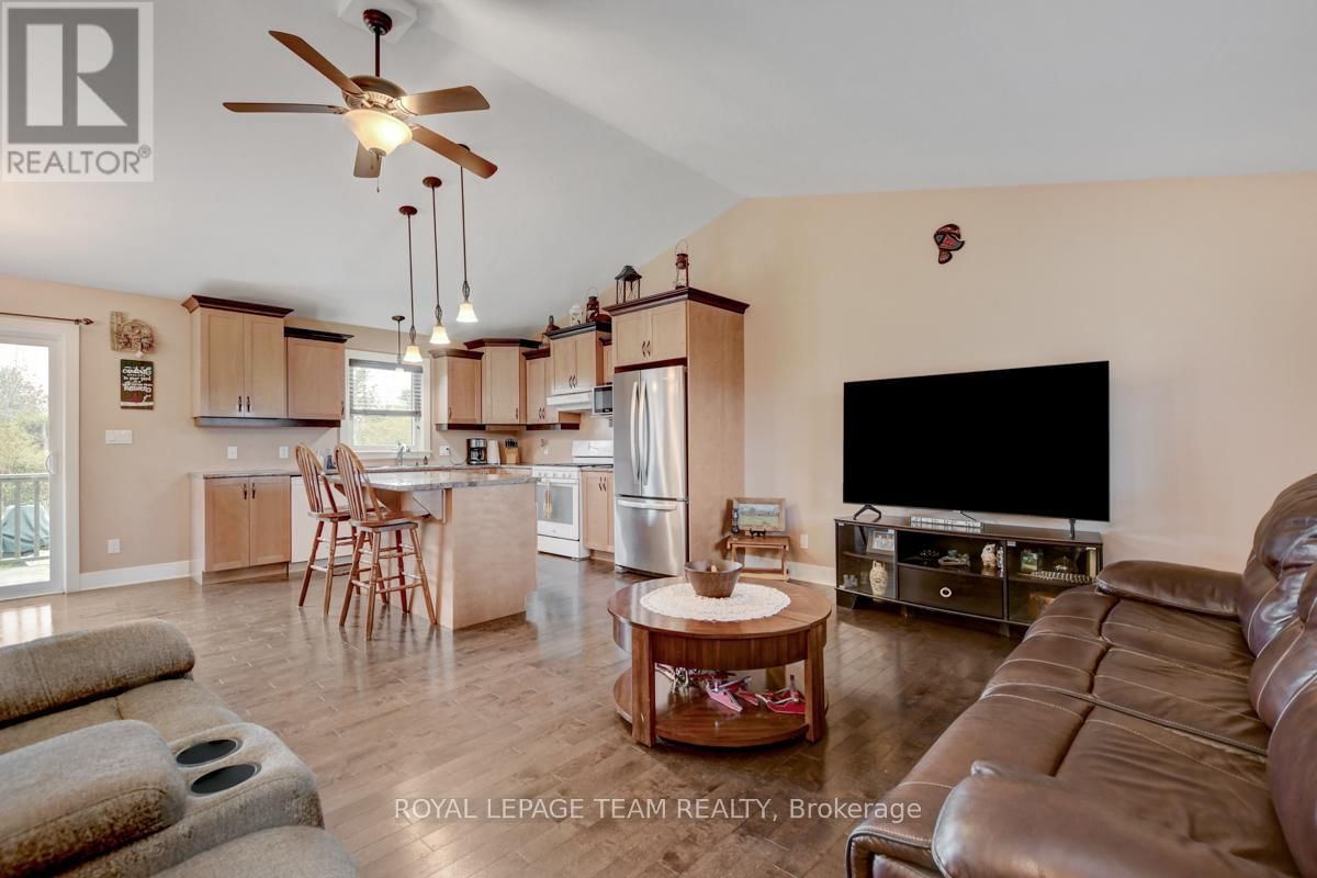831 BOLTON ROAD Image 7