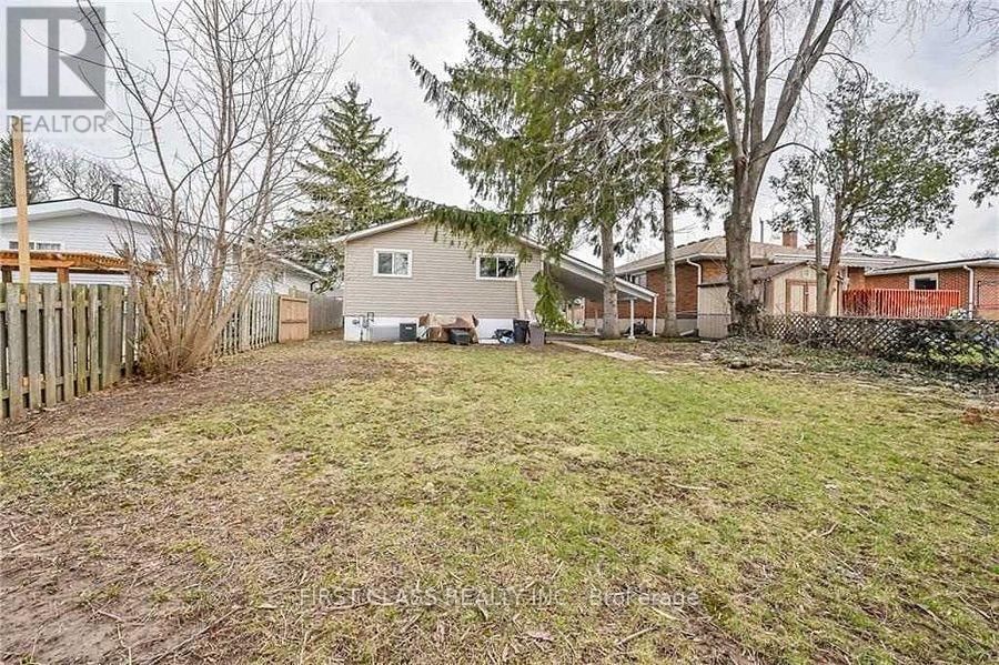 1 - 118 MANNING AVENUE Image 14