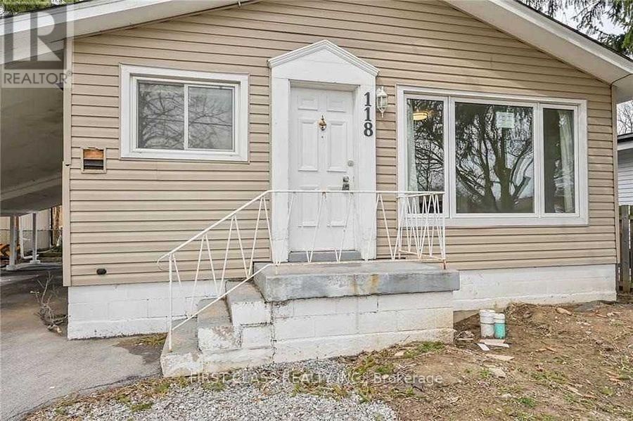 1 - 118 MANNING AVENUE Image 2