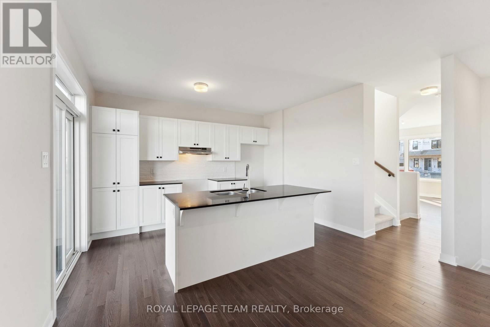 394 PENINSULA ROAD Image 13