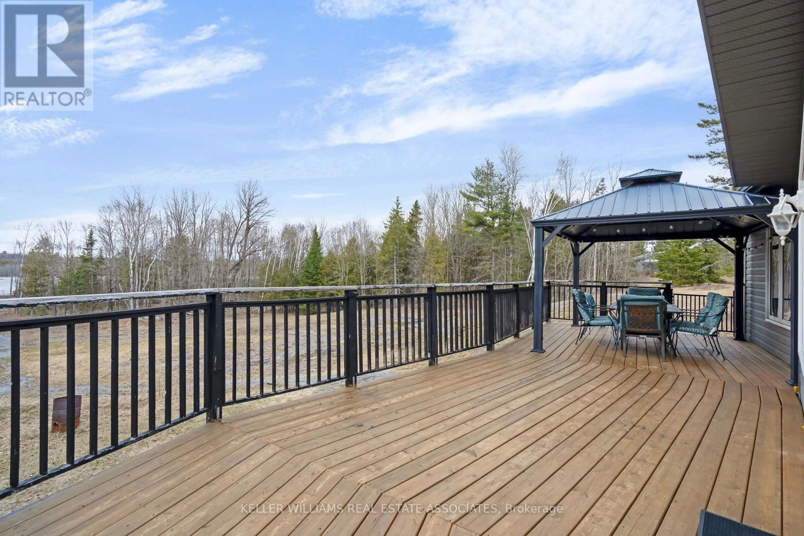 1713 WESLEMKOON LAKE ROAD Image 11