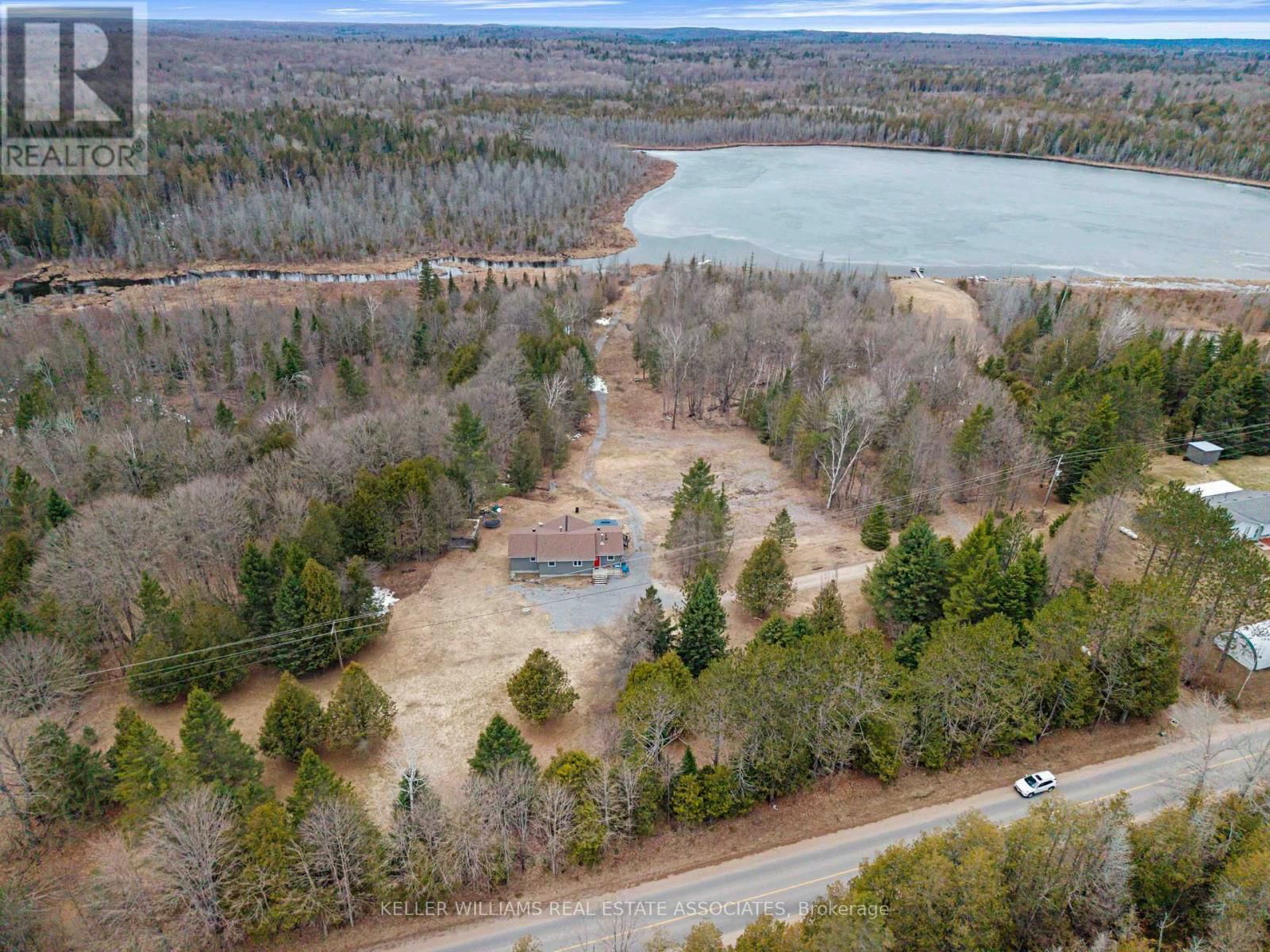 1713 WESLEMKOON LAKE ROAD Image 4